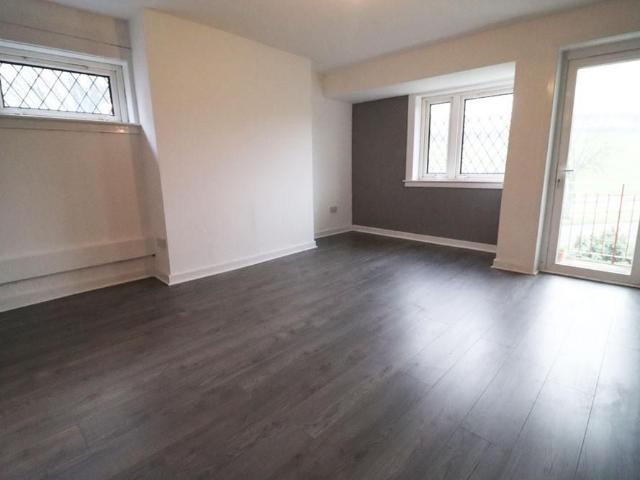 Apartment for rent in Foxbar, Elderslie