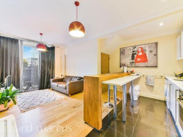 Apartment for rent in West Wickham, Greater London