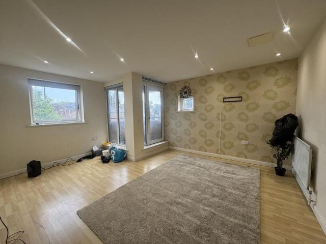 Apartment for rent in Stone with Bishopstone and Hartwell, Buckinghamshire