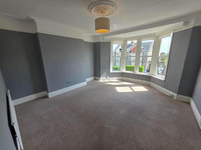 Apartment for rent in Penarth, Wales