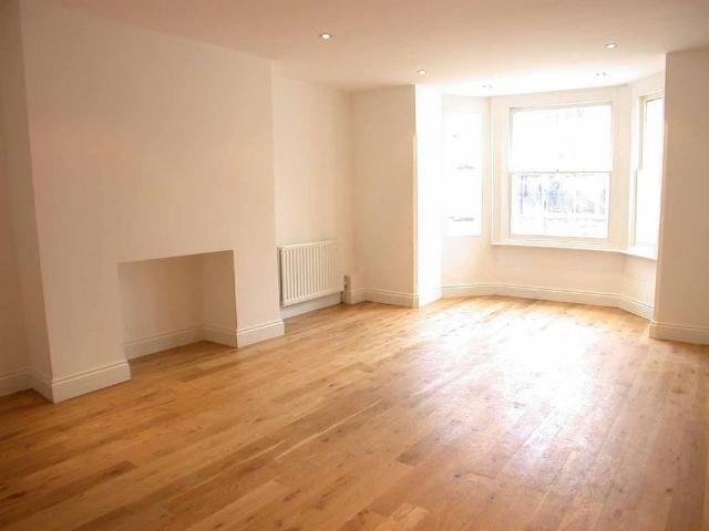Apartment for rent in Swiss Cottage, Greater London