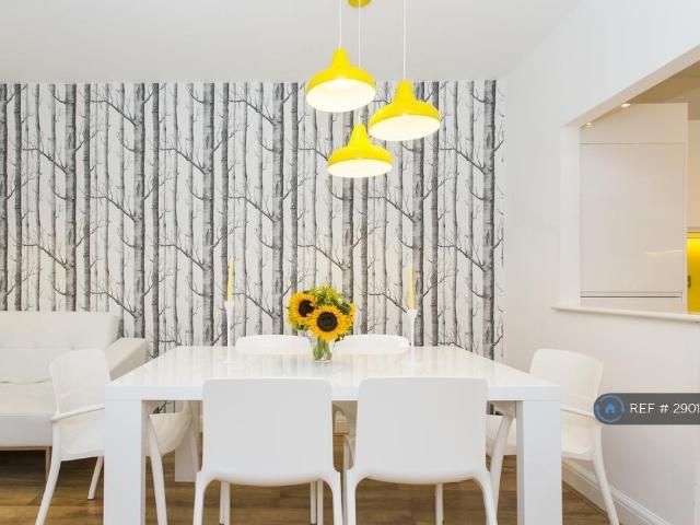 Flat for rent in West Smithfield, Lyons