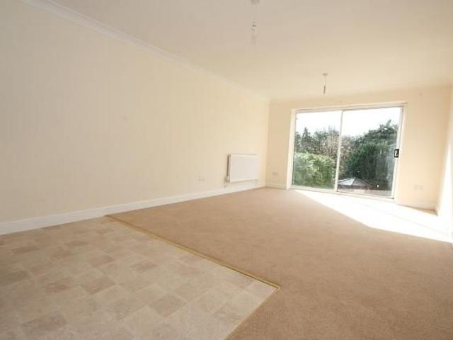 Apartment for rent in Mount Hermon, Woking