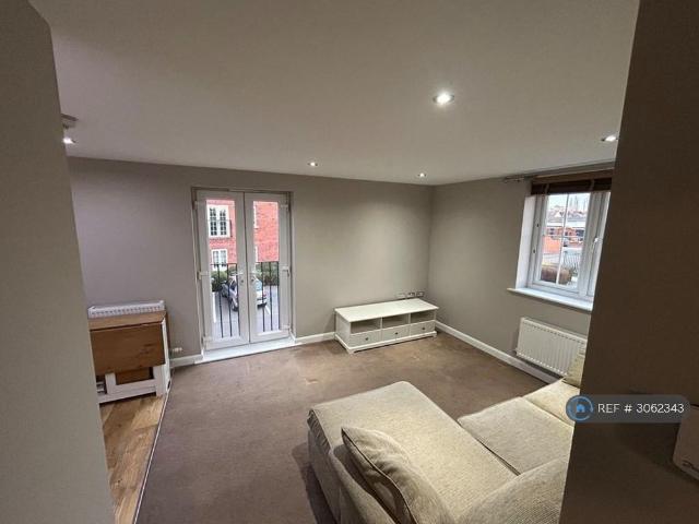 Apartment for rent in Lakeside, Doncaster