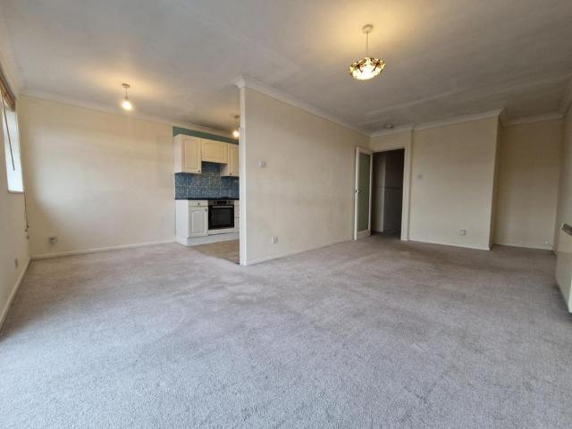 Apartment for rent in Lee-on-the-Solent, Gosport
