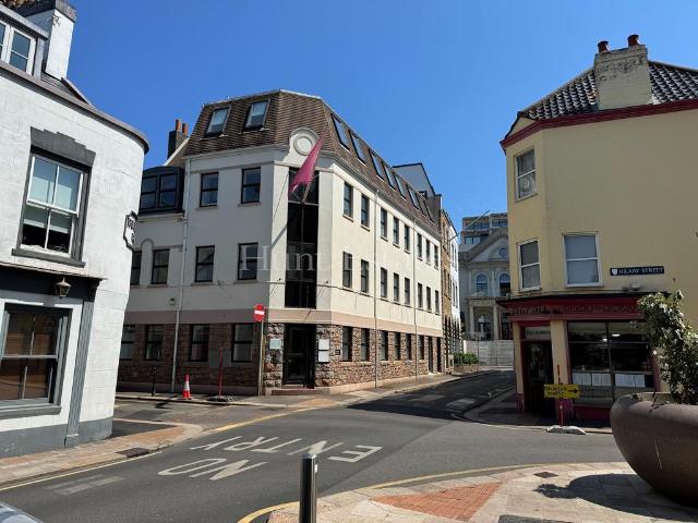 Flat for rent in St Helier