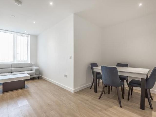 Apartment for rent in The Close, Hampshire