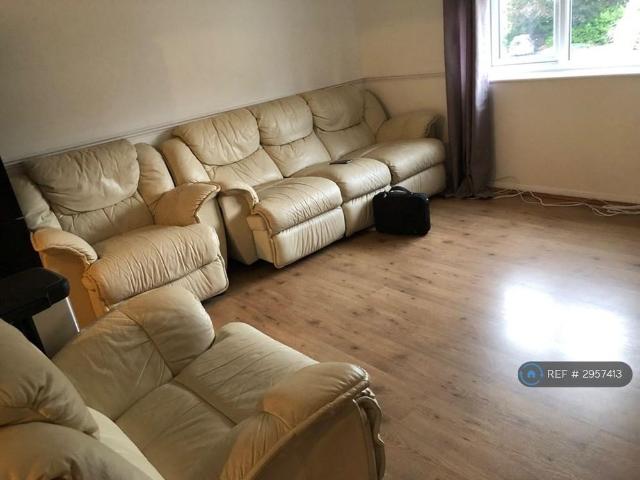 Apartment for rent in Slough