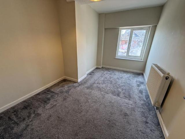 Apartment for rent in Cimla, Neath
