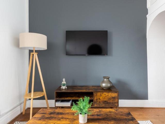 Apartment for rent in Chalk Farm, Cat Hill