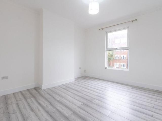 Apartment for rent in Stroud Green, Greater London
