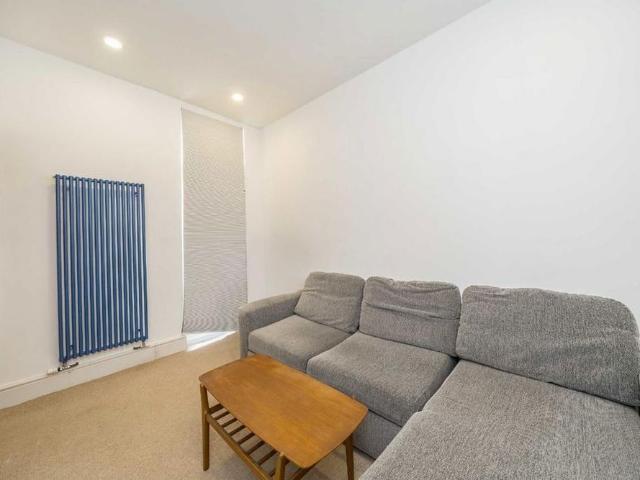 Apartment for rent in London Borough of Lambeth, Greater London