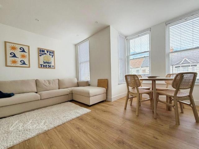 Flat for rent in Cliftonville West, Acol