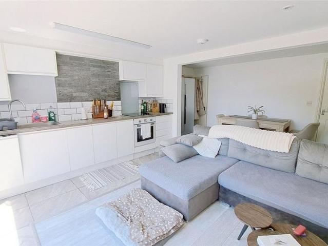 Apartment for rent in Silverhill Park, Guestling Green