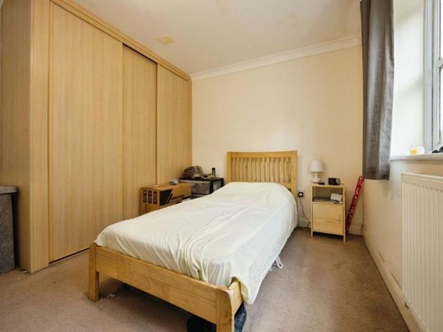 Apartment for rent in Oakhill, Shenley Church End