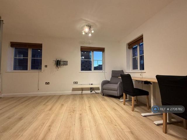 Apartment for rent in Far Cotton and Delapre, Far Cotton