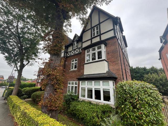 Flat for rent in Dorridge, West Midlands