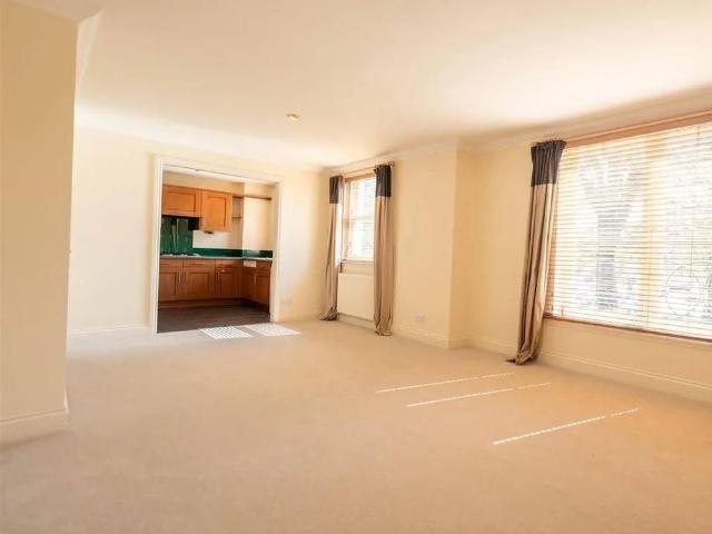 Apartment for rent in Bridgend, Moneydie