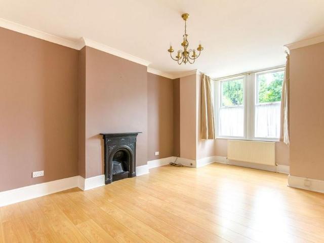 Apartment for rent in Wanstead, Greater London