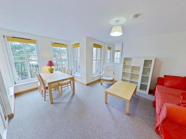 Apartment for rent in Gayfield, Broughton