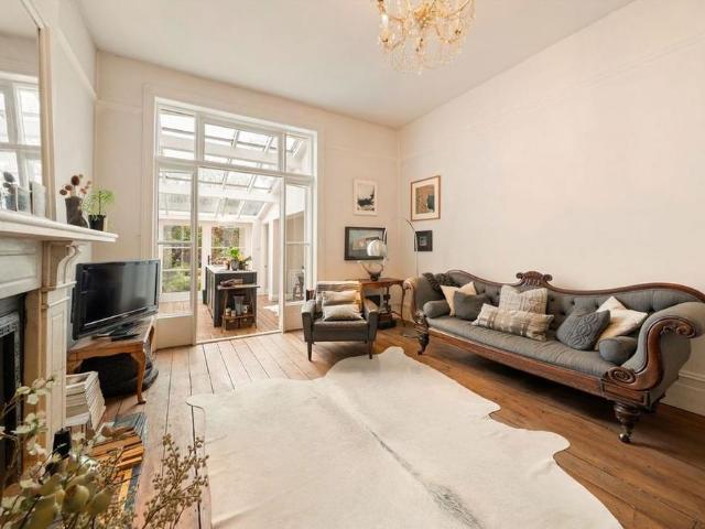Apartment for rent in London Borough of Wandsworth, Greater London