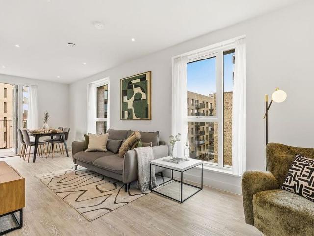 Apartment for rent in London Borough of Hounslow, Heston