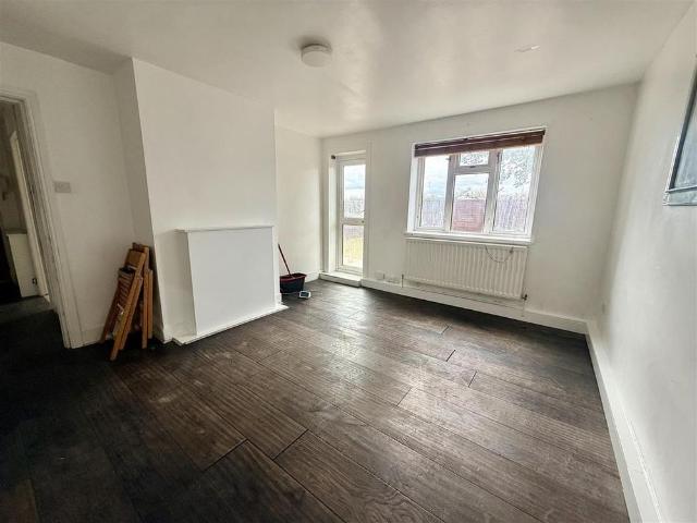 Apartment for rent in London Borough of Hounslow, Greater London
