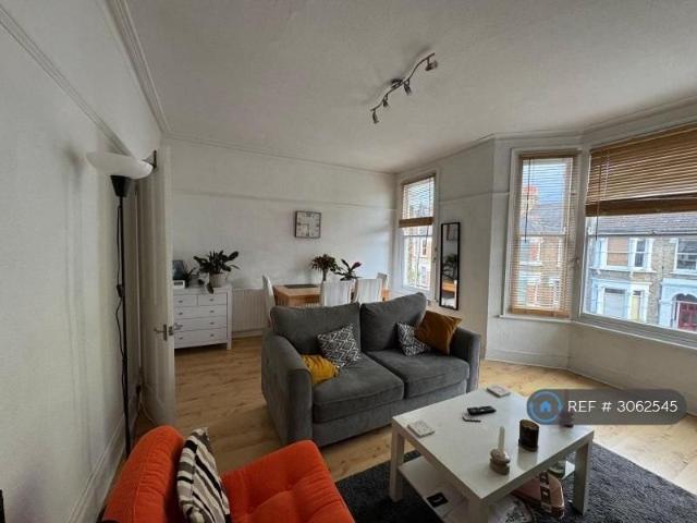 Apartment for rent in London Borough of Redbridge, Greater London