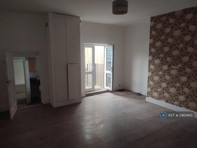 Flat for rent in Lane Side, Irwell Vale