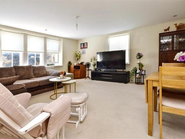 Apartment for rent in Eastbourne, East Sussex