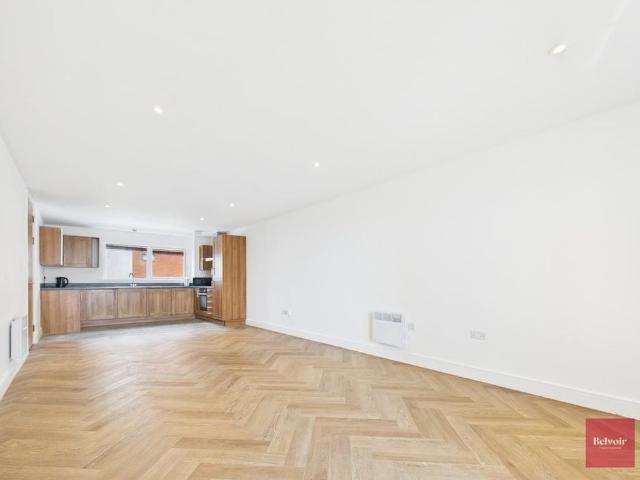 Apartment for rent in Nangreaves, Wales