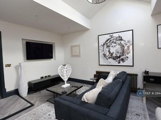 Apartment for rent in Broomhill, South Yorkshire