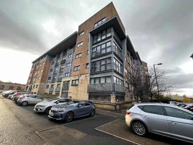 Flat for rent in Strathbungo, Scotland