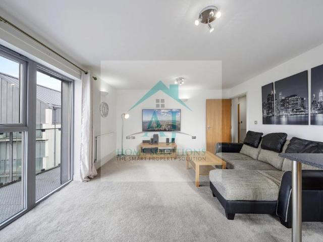 Apartment for rent in Lane, Greater London