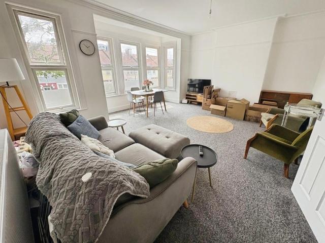 Apartment for rent in Southend City Centre Neighbourhood, Alton Barnes