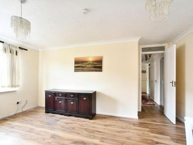 Apartment for rent in Old Town, Swindon