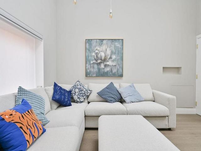 Apartment for rent in Wales