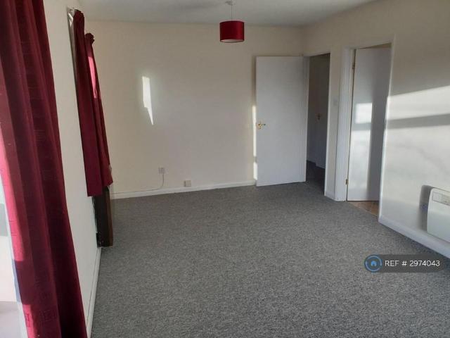 Apartment for rent in Daws Hill, Cressex