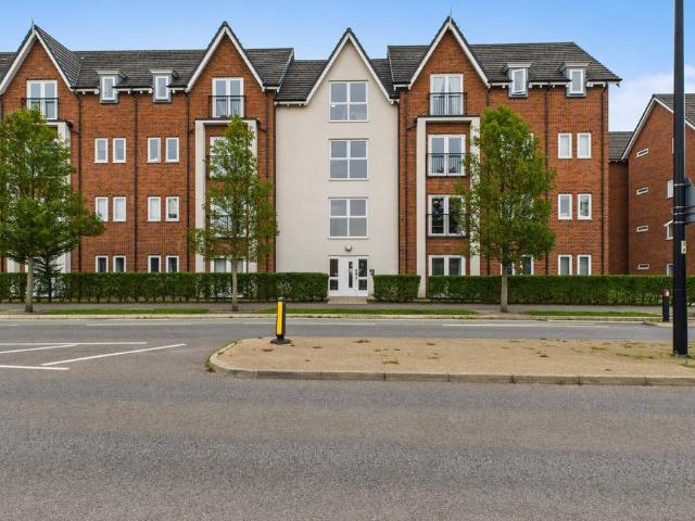 Flat for rent in Chapelford, Warrington