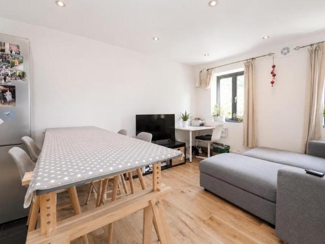 Apartment for rent in Finchley, Greater London