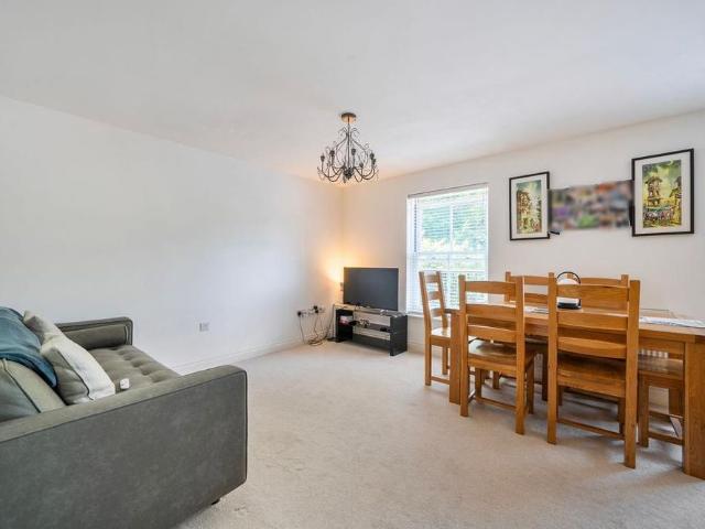 Apartment for rent in Fulflood, Hampshire