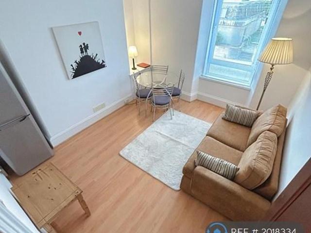 Flat for rent in Ballindoch, Scotland