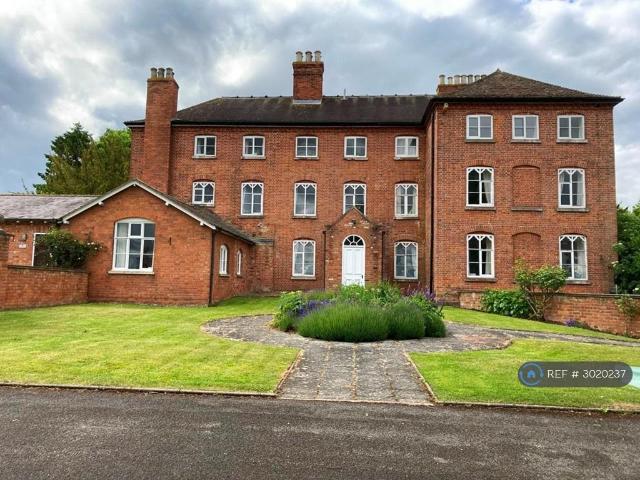 Flat for rent in Bromsberrow Heath, Gloucestershire