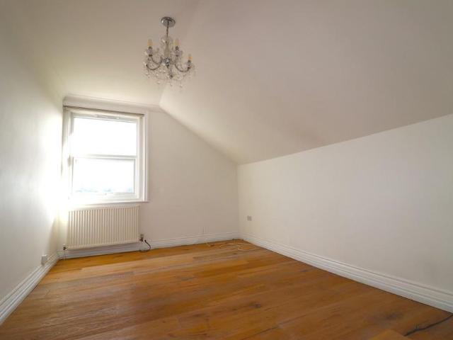 Apartment for rent in High Brooms, Tunbridge Wells