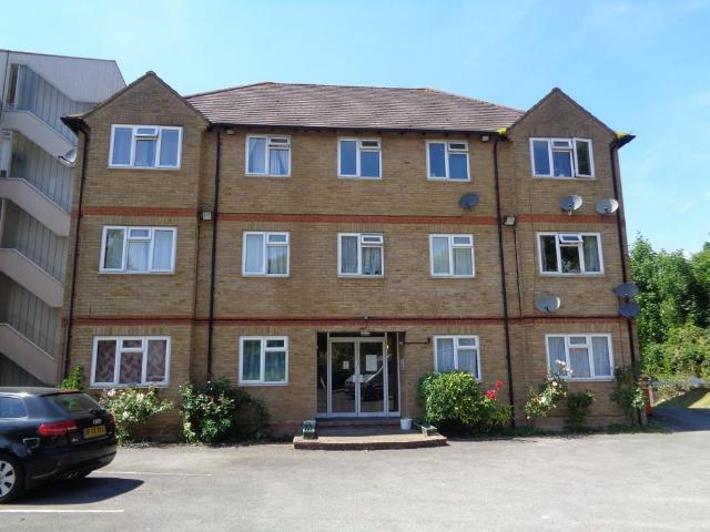 Flat for rent in Daws Hill, Cressex