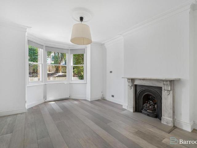 Flat for rent in Archway, Greater London