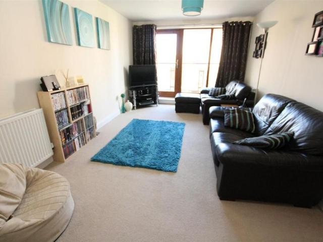 Apartment for rent in Three Bridges, Crawley