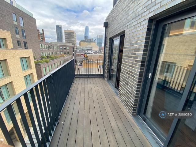 Flat for rent in Greater London