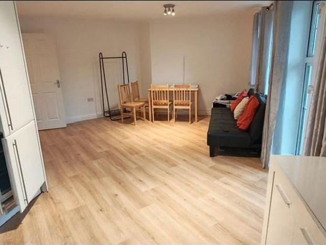 Apartment for rent in Wexham and Ivers Community Board, George Green