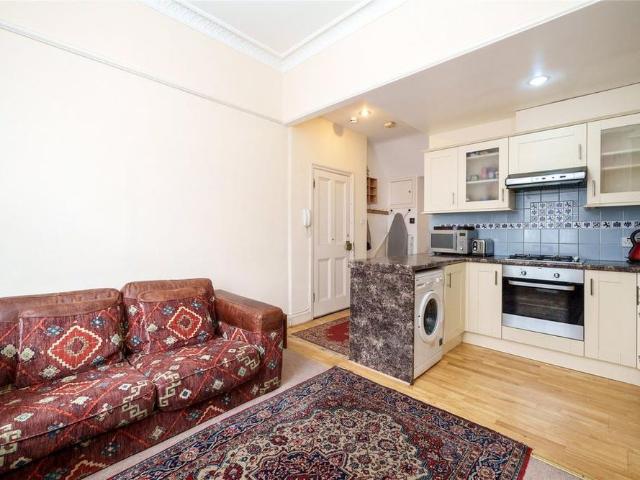 Apartment for rent in Tachbrook Estate, Greater London